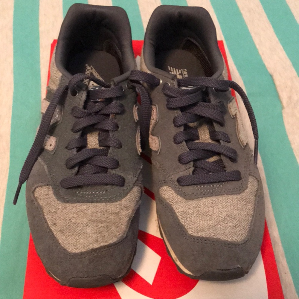 New Balance Tennis Shoes